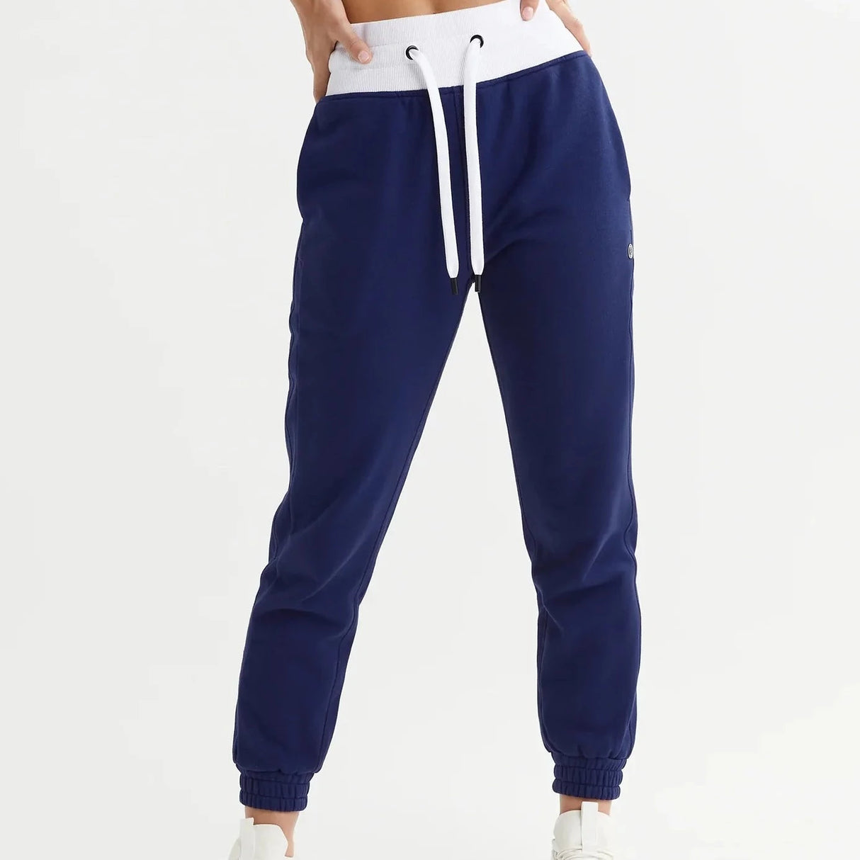 Erica Trackpant Blue Depths & Signature Bright White