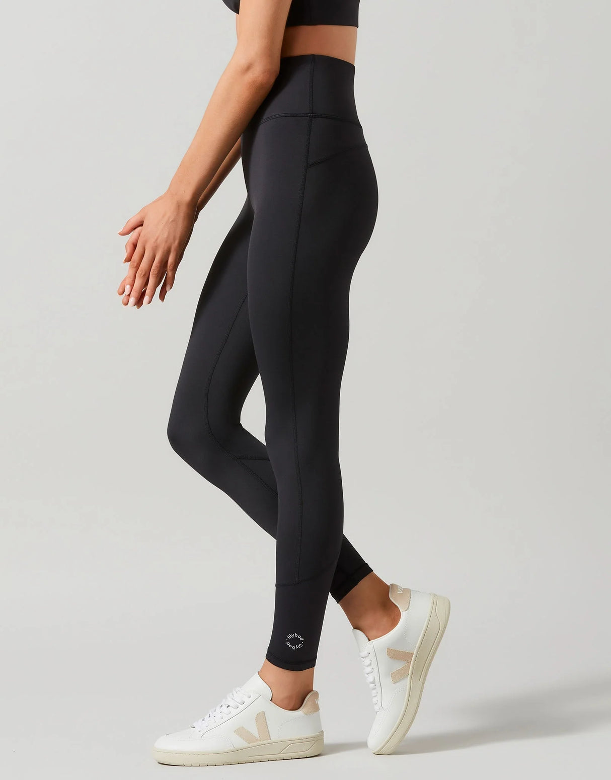 Baseline Legging in Black