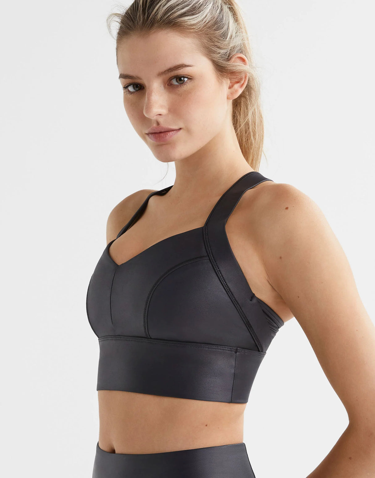 Shadow High-Shine Sports Bra in Black