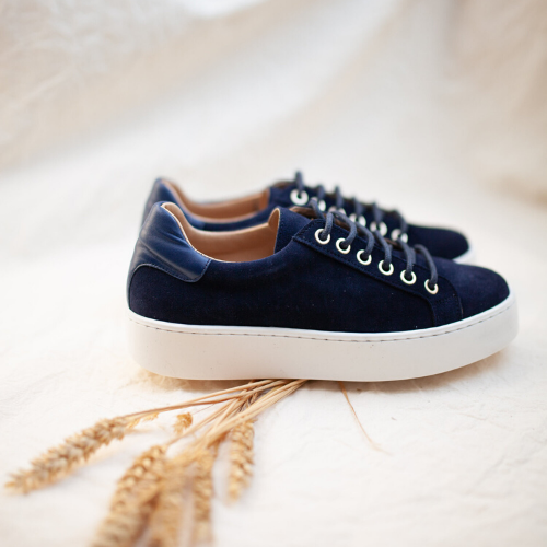 The Navy Tennis sneakers